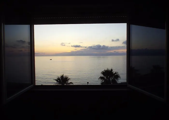 住宿加早餐酒店 Veranda Sul Mare 巴尼亚拉卡拉布拉