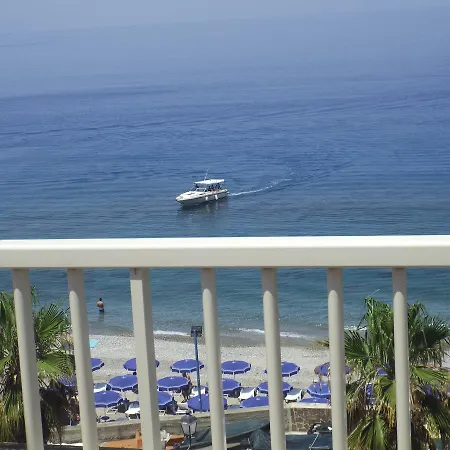 Veranda Sul Mare Bed & Breakfast 3*