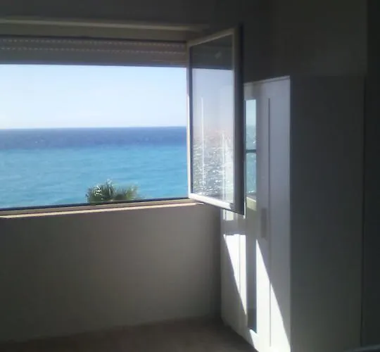 Veranda Sul Mare Alojamento de Acomodação e Pequeno-almoço 3*