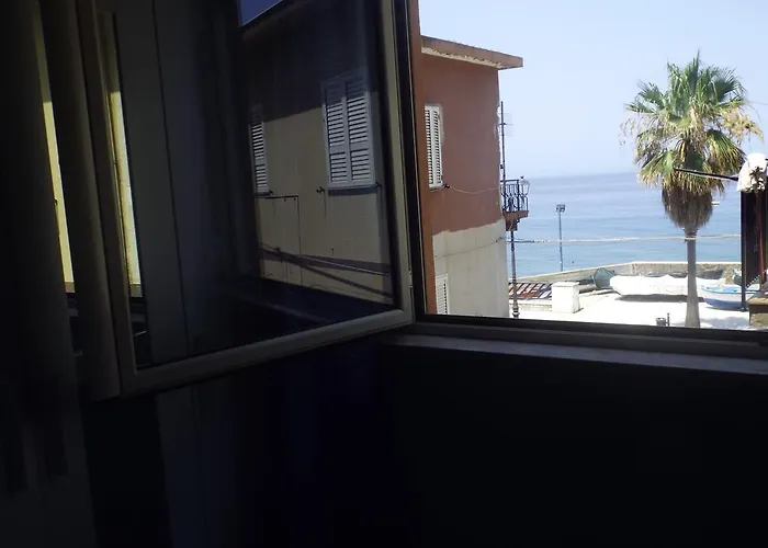 Veranda Sul Mare Alojamento de Acomodação e Pequeno-almoço Bagnara Calabra